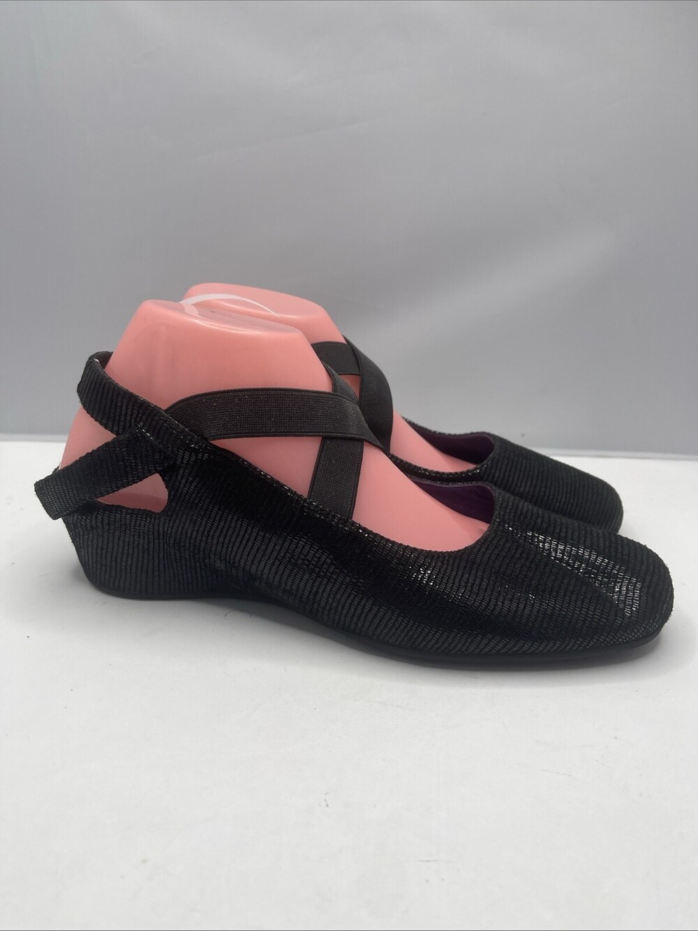 Vaneli Women's Black Mesh Crisscross Straps Slingback Wedge Pumps Shoes Sz 10 W